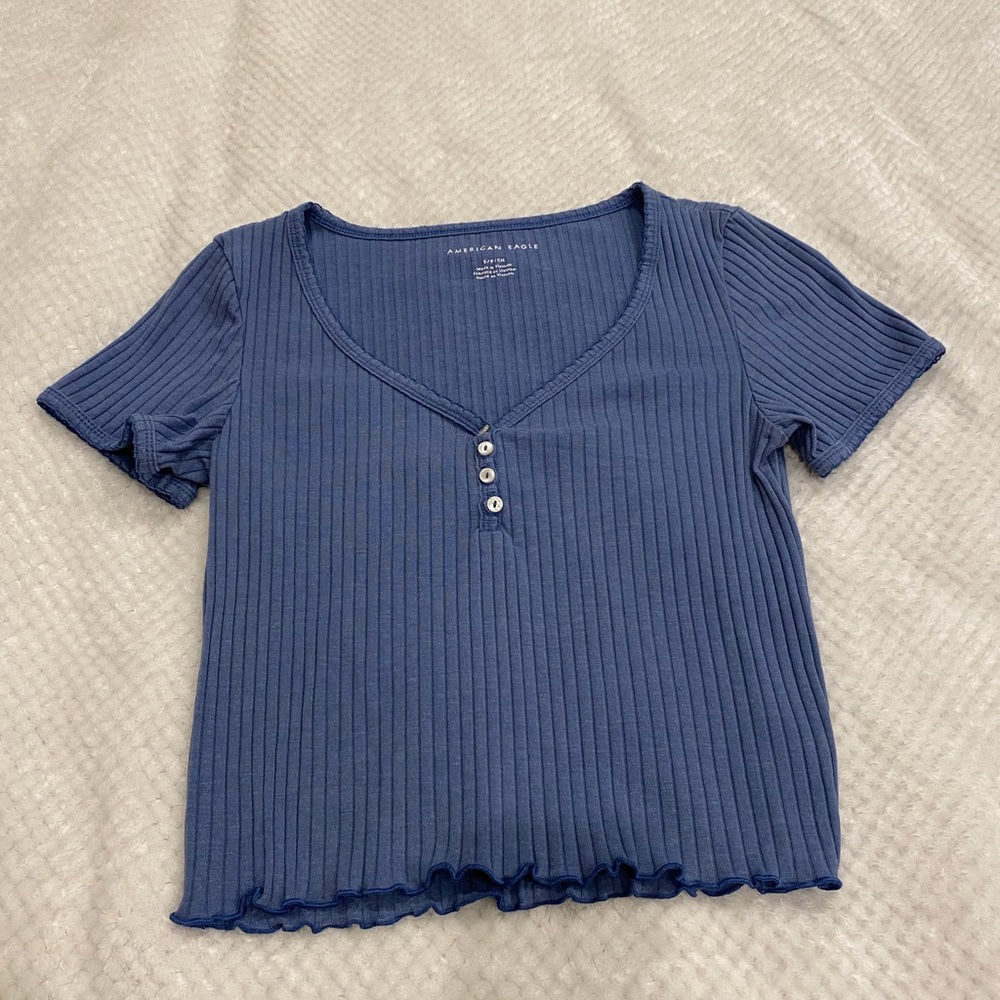 American Eagle T-shirt
